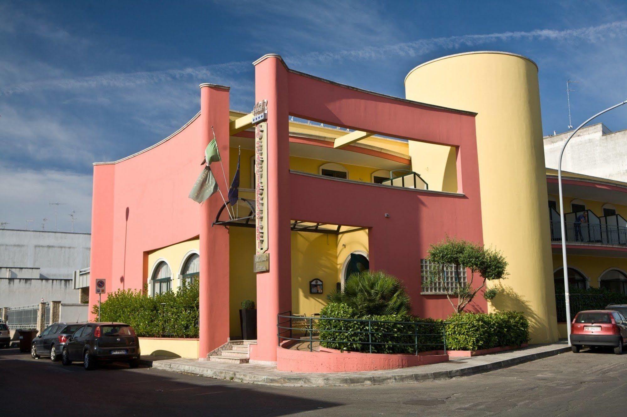 Lo Scacciapensieri Hotel & Restaurant Monteroni di Lecce Exterior foto