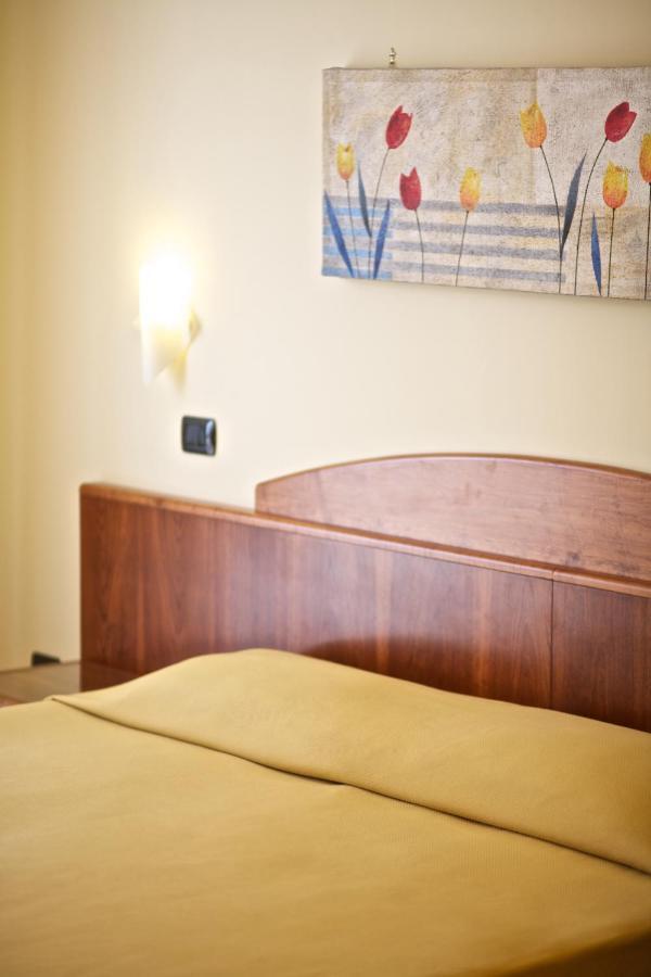 Lo Scacciapensieri Hotel & Restaurant Monteroni di Lecce Cameră foto